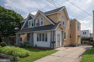 105 N Fairview Ave, Upper Darby, PA 19082 - Photo 2