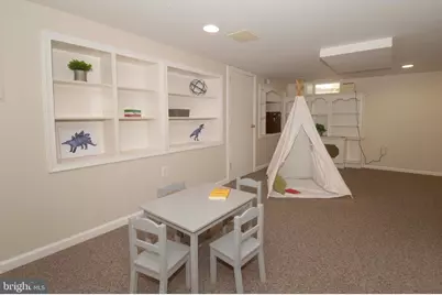 501 E Manoa Road, Havertown, PA 19083 - Photo 36