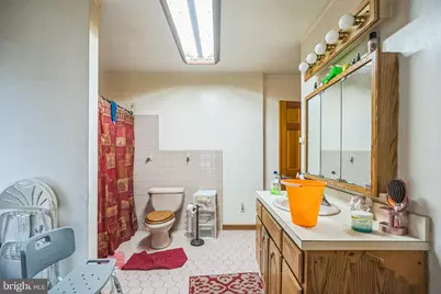 82 Chester Pike, Darby, PA 19023 - Photo 12