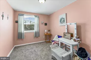 516 Edgewood Ave, Folsom, PA 19033 - Photo 12