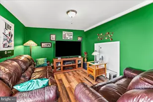 516 Edgewood Ave, Folsom, PA 19033 - Photo 16