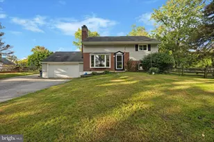 1439 Green St, Garnet Valley, PA 19060 - Photo 2