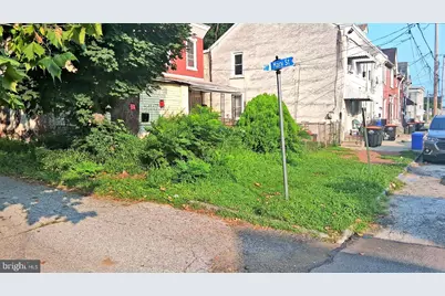 223 Jeffrey Street, Chester, PA 19013 - Photo 2