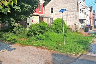 223 Jeffrey St, Chester, PA 19013 - Photo 2