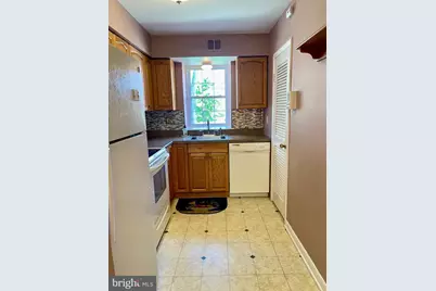 804 South Avenue #D7, Secane, PA 19018 - Photo 14