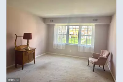 804 South Avenue #D7, Secane, PA 19018 - Photo 8