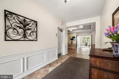 113 E Creekside Drive #3, Brookhaven, PA 19015 - Photo 4