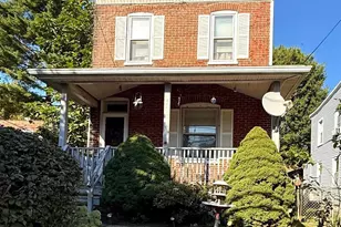 330 Fairview, Crum Lynne, PA 19022 - Photo 2