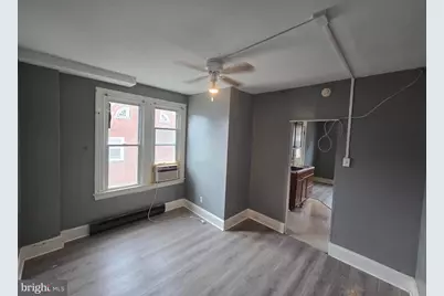 105 W 24th Street, Chester, PA 19013 - Photo 4