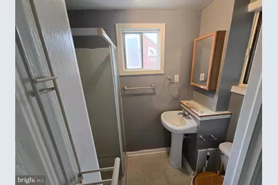 105 W 24th Street, Chester, PA 19013 - Photo 2