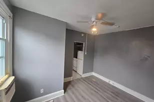 105 W 24th St, Chester, PA 19013 - Photo 6