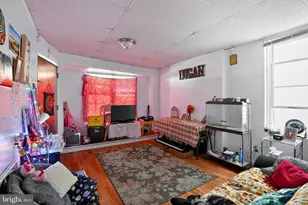 2032 Edgmont Ave, Chester, PA 19013 - Photo 18