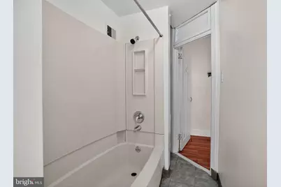 2032 Edgmont Avenue, Chester, PA 19013 - Photo 12