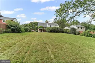 107 Cambridge Rd, Brookhaven, PA 19015 - Photo 8