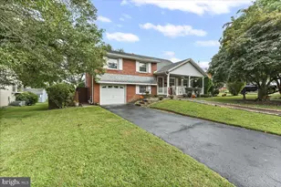 107 Cambridge Rd, Brookhaven, PA 19015 - Photo 2