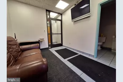 19 Jackson Avenue #SUITE A, Darby, PA 19023 - Photo 4