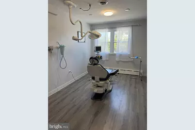 4201 Edgmont Avenue, Brookhaven, PA 19015 - Photo 10