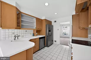 315 Beechtree Dr, Broomall, PA 19008 - Photo 10