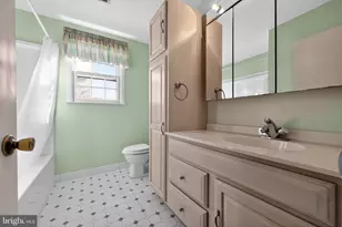 315 Beechtree Dr, Broomall, PA 19008 - Photo 30