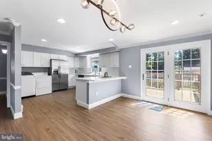 343 Sugartown Rd, Wayne, PA 19087 - Photo 2