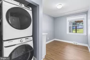 343 A Sugartown Rd, Wayne, PA 19087 - Photo 6