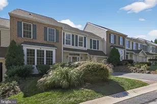 222 Hillsboro Mills Ln, Wallingford, PA 19086 - Photo 2