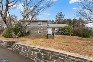 319 Crestview Cir, Media, PA 19063 - Photo 1