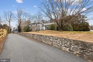 319 Crestview Cir, Media, PA 19063 - Photo 34