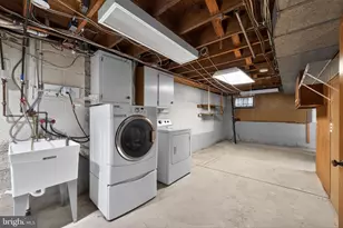 319 Crestview Cir, Media, PA 19063 - Photo 30