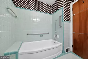 319 Crestview Cir, Media, PA 19063 - Photo 24