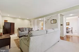 238 E Chelsea Cir, Newtown Square, PA 19073 - Photo 6