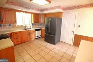 2734 Old Cedar Grove Rd, Broomall, PA 19008 - Photo 24