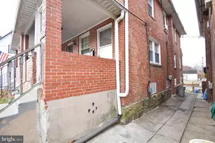 328 Clifton Ave, Sharon Hill, PA 19079 - Photo 4