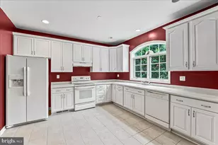 124 Carli Dr, Broomall, PA 19008 - Photo 12