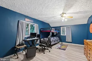 2379 Mole Rd, Secane, PA 19018 - Photo 18