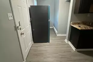 502 W Oak Ln, Glenolden, PA 19036 - Photo 10