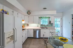 127 Deerfield Rd, Broomall, PA 19008 - Photo 18