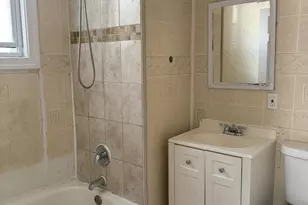 669 Long Ln, Upper Darby, PA 19082 - Photo 10