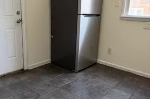 669 Long Ln, Upper Darby, PA 19082 - Photo 6