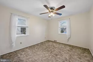 806 W Penn Pines Blvd, Aldan, PA 19018 - Photo 20