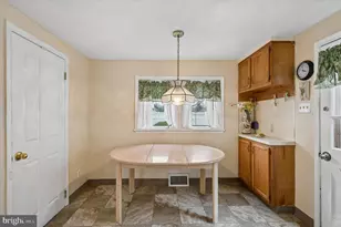 806 W Penn Pines Blvd, Aldan, PA 19018 - Photo 14