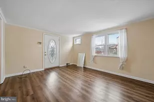 806 W Penn Pines Blvd, Aldan, PA 19018 - Photo 4