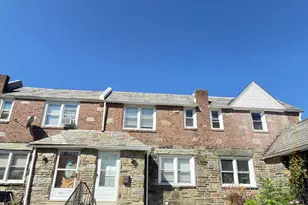 268 S Bayberry Ln, Upper Darby, PA 19082 - Photo 2