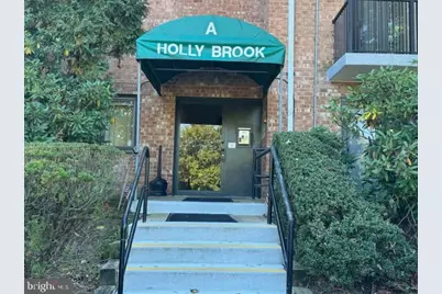 3421 W Chester Pike #A24-1BR, Newtown Square, PA 19073 - Photo 2