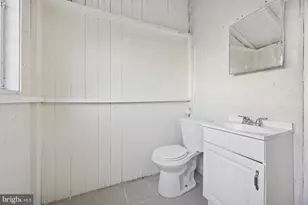 107 S Keystone Ave, Upper Darby, PA 19082 - Photo 14