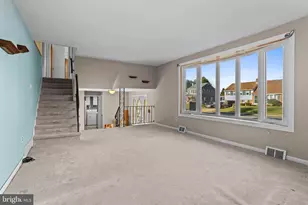 18 Cobblestone Ln, Aston, PA 19014 - Photo 4