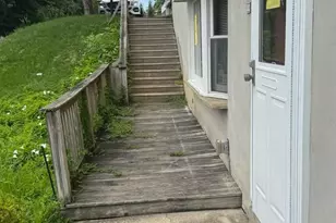 610 S Cedar Ln, Upper Darby, PA 19082 - Photo 2