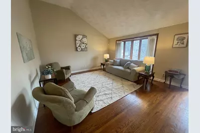 809 Ellis Avenue, Newtown Square, PA 19073 - Photo 2