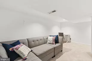 10 Fox Chase Cir, Newtown Square, PA 19073 - Photo 22