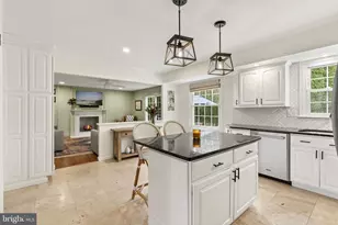 10 Fox Chase Cir, Newtown Square, PA 19073 - Photo 12